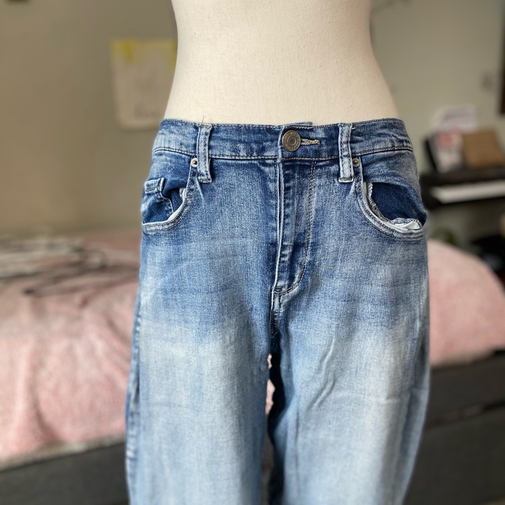 Light Wash Bleached High Waisted Jeans